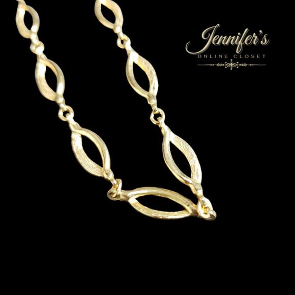 3/$25 Sarah Coventry Vintage Gold Tone Open Link Necklace - Picture 1 of 7